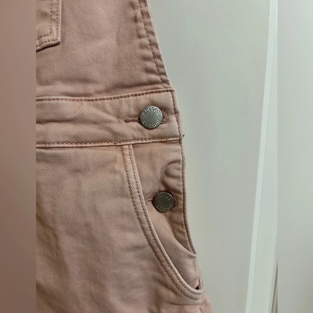 Rolla’s Original Short Light Pink Denim Overalls‎ size small